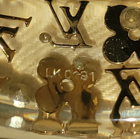 ⛔️SOLD!⛔Authentic Louis Vuitton Inclusion Transparent Lucite Crystal Bangle - Picture 3 of 6